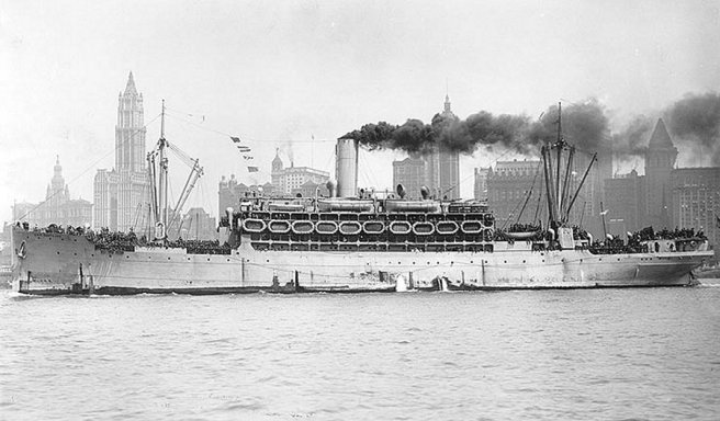 NYC_13_USS_Santa_Ana